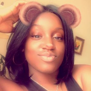 Meet your Posher, Ronesha